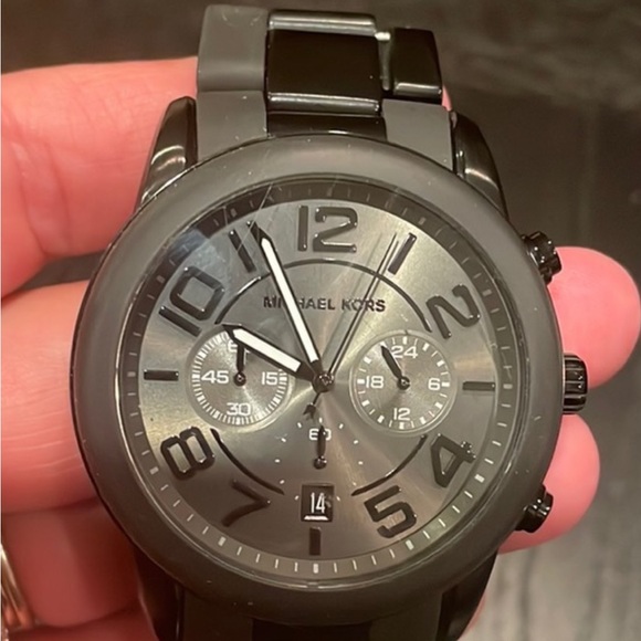 Michael Kors Mercer Black Dial Chronograph Men's Watch MK8322 - Picture 3 of 5